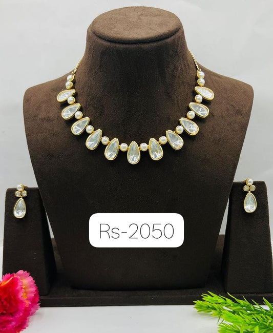 PEARL MOZONITE KUNDAN NECKLACE